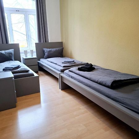 Altbauwohnung Direkt An Der Karli Mit Balkon - Netflix Inklusive Лейпциг Экстерьер фото